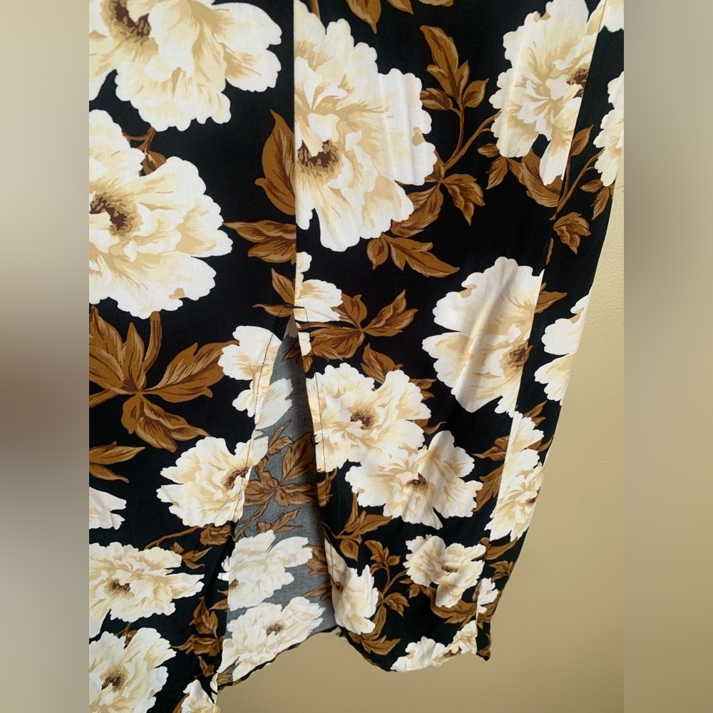Old Navy Floral Smocked Maxi Dress Black Brown White Size Medium Empire NWT - Picture 5 of 10